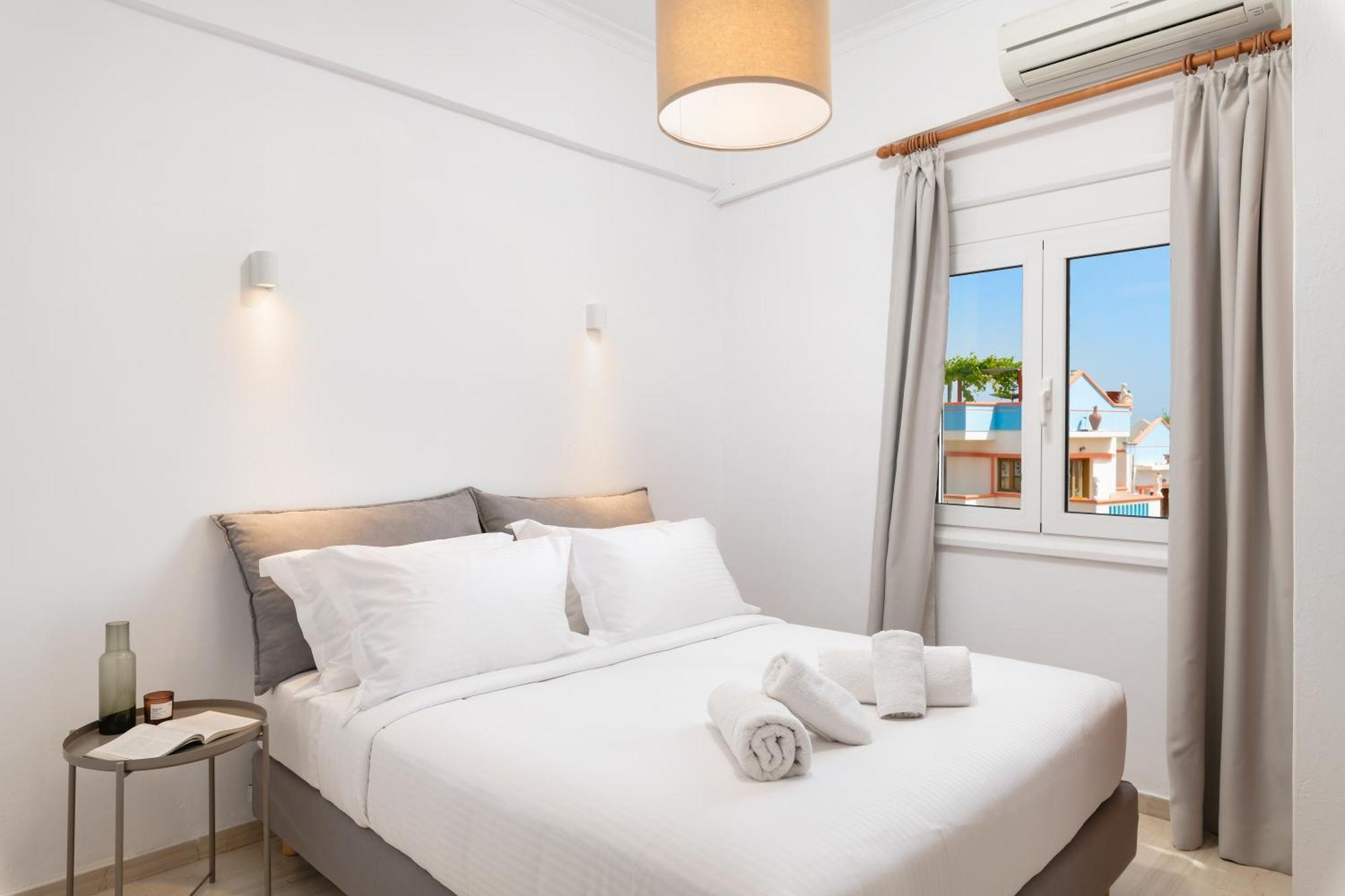 Thelesi Apartments Stalos Exterior photo
